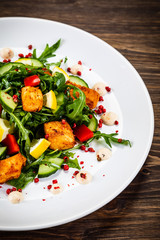 Greek salad with grilled chicken
