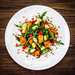 Greek salad with grilled chicken