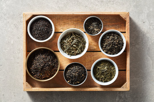 Organic dry tea in bowls.