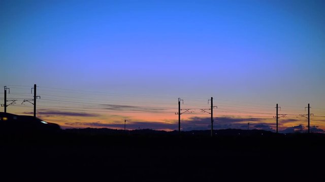 夕暮れの特急