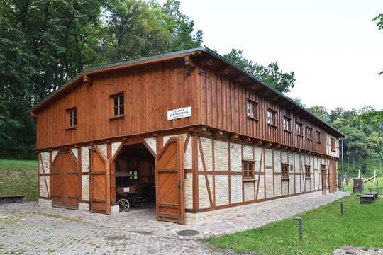 Stajnia z wozownią w Twierdzy Boyen Giżycko