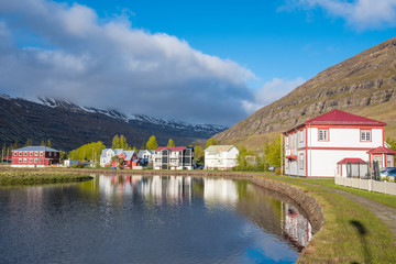 Fototapeta na wymiar Old buildings in town of Seydisfjordur in east Iceland