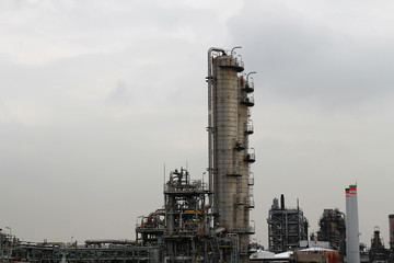 Structure of oil refinery plant in industrial area