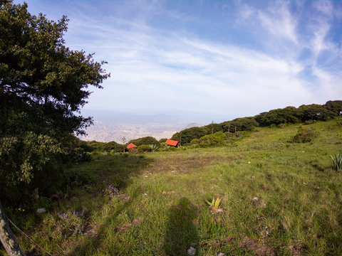 Camping at The Famous Viewpoint of Cuatro Palos in Queretaro's Sierra