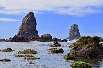 Fototapeta na wymiar Rock pillars in the sea 3