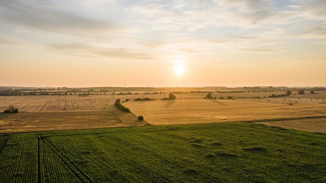 Panorama von Ackerbau Landfl&auml;chen und Getreidefelder