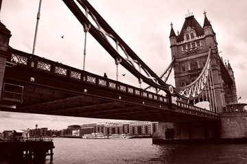 Fototapeta na wymiar Black and white image of Tower Bridge in London. 