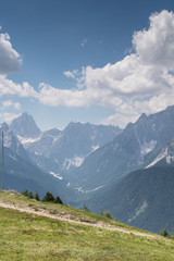 vista panoramiche delle dolomiti nei pressi di san candido