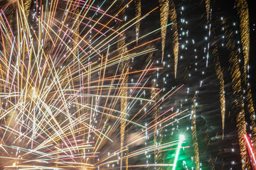横浜みなとみらいの花火（横浜開港祭2019）
