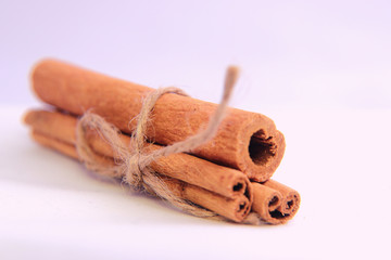 Cinnamon is an aromatic spice. Tubes from the bark of the tree cinnamon celonica (lat. Cinnamomum...