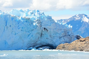 Fototapeta na wymiar Perito Moreno glacier, Patagonia, Argentina