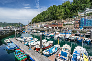 Fototapeta na wymiar The harbour in San Sebastian Donestia Basque Country