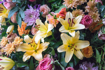 Obraz na płótnie Canvas Floral arrangement