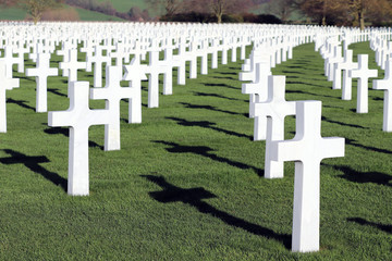 Les ombres du cimetière américain