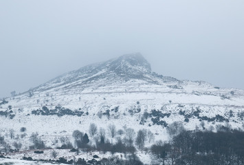 Obraz premium Roseberry Topping Snow