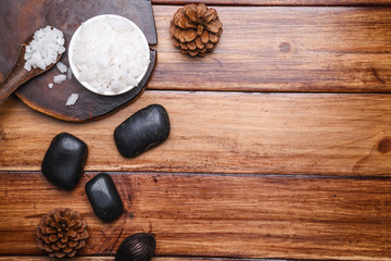Spa stones and Spa aromatic sea salts