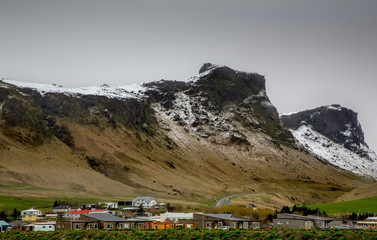 Village de Vik, pr&egrave;s de Eyjafjallaj&ouml;kull, Islande
