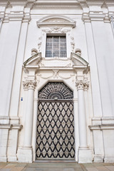 Das Hauptportal vom Dom St. Stephan