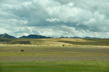 Fototapeta na wymiar Mountain plateau in the area Zavkhan River