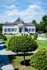 Obraz premium house in park