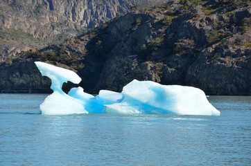 Floating icebergs on Argentino lake, Patagonia landscape, Argentina. Lago Argentino