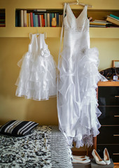 Morning preparations of bride's dress before the wedding - 280882827