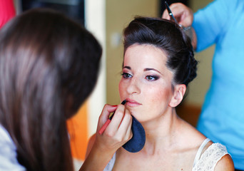 Preparations of bride before the wedding - 280882876