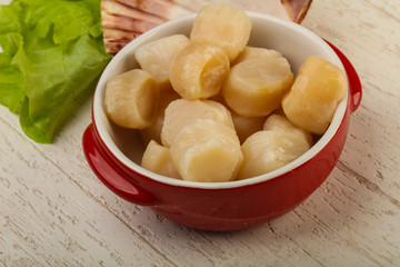 Raw scallops heap
