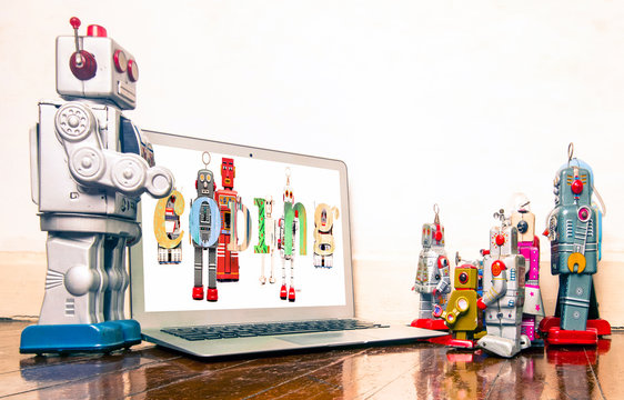 robot presentation  with laptop