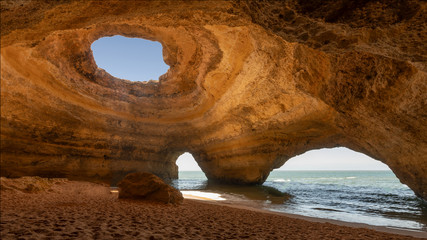 Portugal-Algarve - Benagil - sea cave  - obrazy, fototapety, plakaty