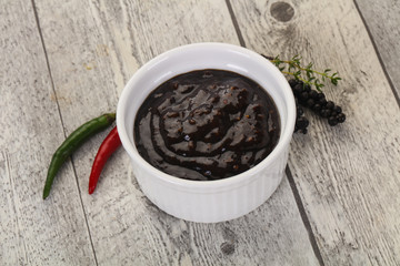 Black pepper sauce for meat