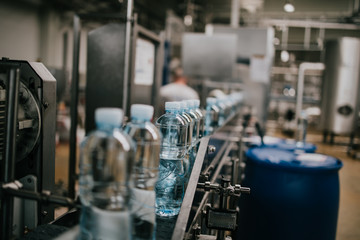 Bottling plant - Water bottling line for processing and bottling pure mineral carbonated water into bottles.