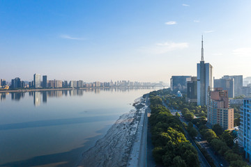 Fototapeta premium city skyline in hangzhou china