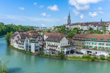 Fototapeta na wymiar Looking down on the bend of the river spree as it winds around the swiss capital city of bern