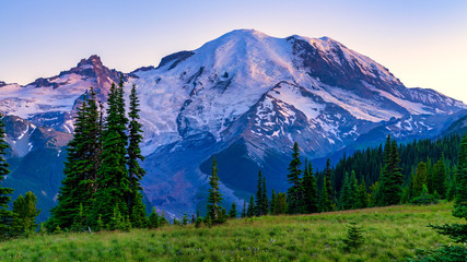 Fototapeta na wymiar Mount Rainier At Sunset