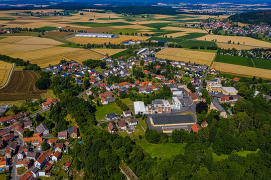 Das Dorf Frielendorf in Hessen aus der Luft
