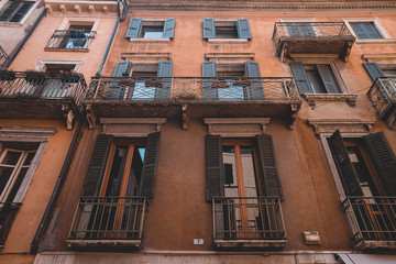 Obraz premium Venedig, Kanal, Tourismus, Boote, Schiffe, Menschen, Stadt, Altstadt, Hintergrund, Verona