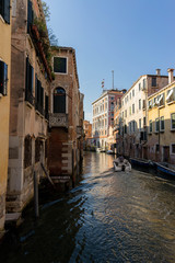 Fototapeta na wymiar Venedig, Kanal, Tourismus, Boote, Schiffe, Menschen, Stadt, Altstadt
