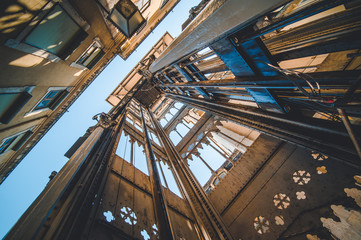 Obraz premium historischer Aufzug in Lissabon