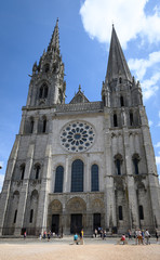 Fototapeta premium Chartres, France - Jul 2019: Exterior of the Cathedral of Notre Dame