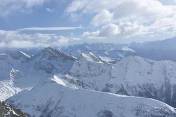 Fototapeta na wymiar Alpi monte bianco