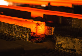 Hot billet (bloom) continuous casting, also called strand casting