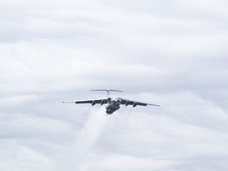 il-76, sky, firefighter, tanker, soviet union, russian, military transport, cargo transport, cargo plane, air, blue, pilot, fly, speed, jet, force, formation, wing, airshow, transportation, sport, aer