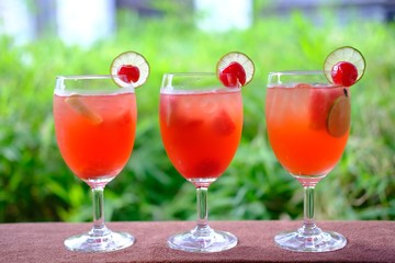 summer drinks fruit punch mocktails