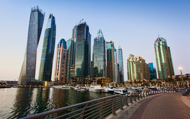 Obraz premium Dubai Marina sunset, United Arab Emirates