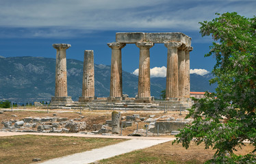 Fototapeta premium Apollon Tempel von Korinth, Griechenland, Peloponnes, 