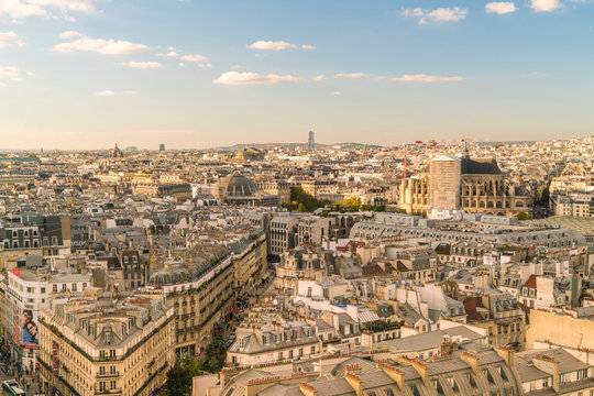 View from Square de la Tour Saint-Jacques towards 2nd Arrondissement, Paris, France