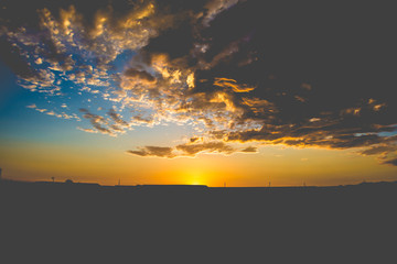 atardecer nubes narnajas