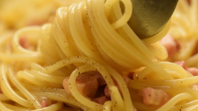 Pasta alla carbonara ft8101_0258 كاربونارا