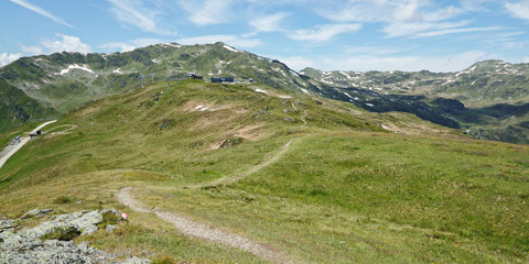 Fototapeta na wymiar Isskogel summit in Austria Gerlos